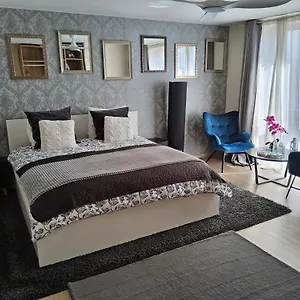 Et Sdb Au 4ème étage Et Et Sdb Au 2ème étage Habitación en casa particular Bruselas