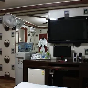 Picasso Jongno ** Seúl