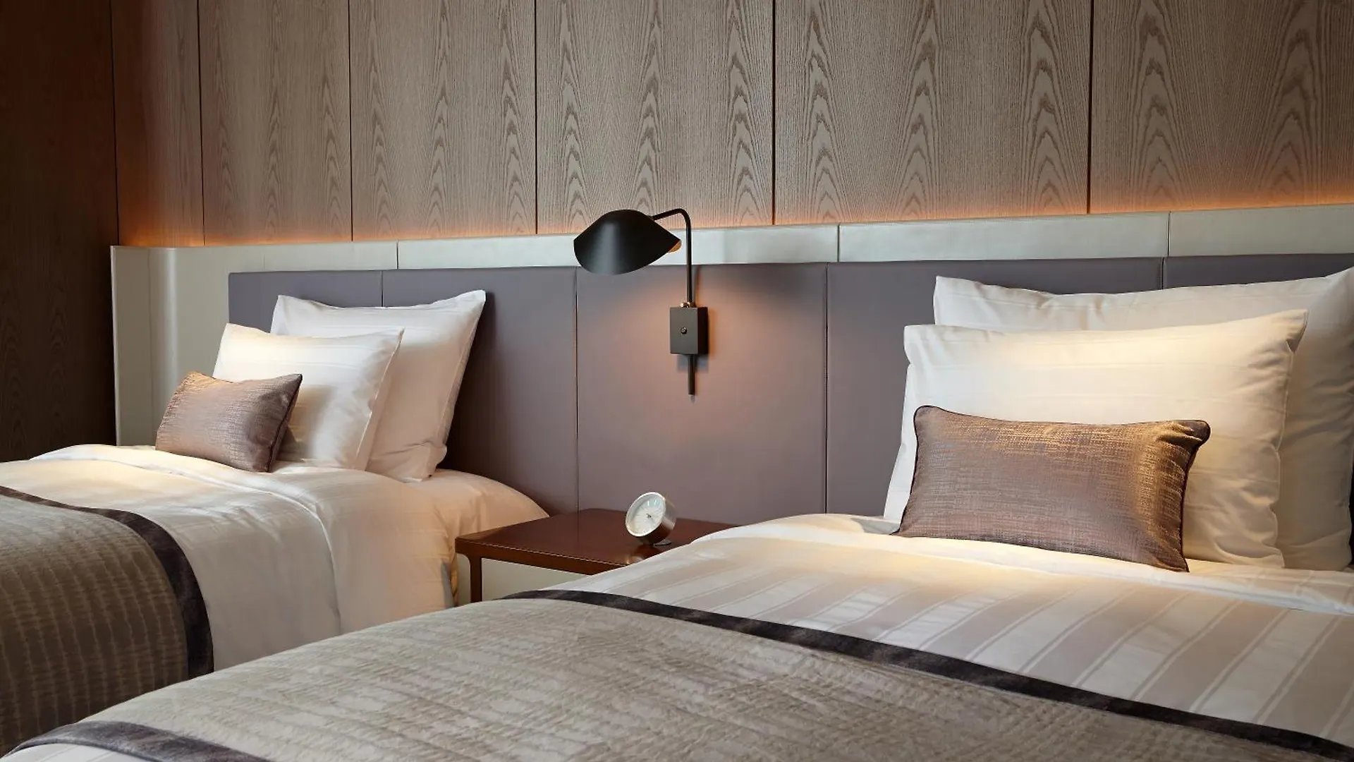 *****  Signiel Seoul Hotel South Korea