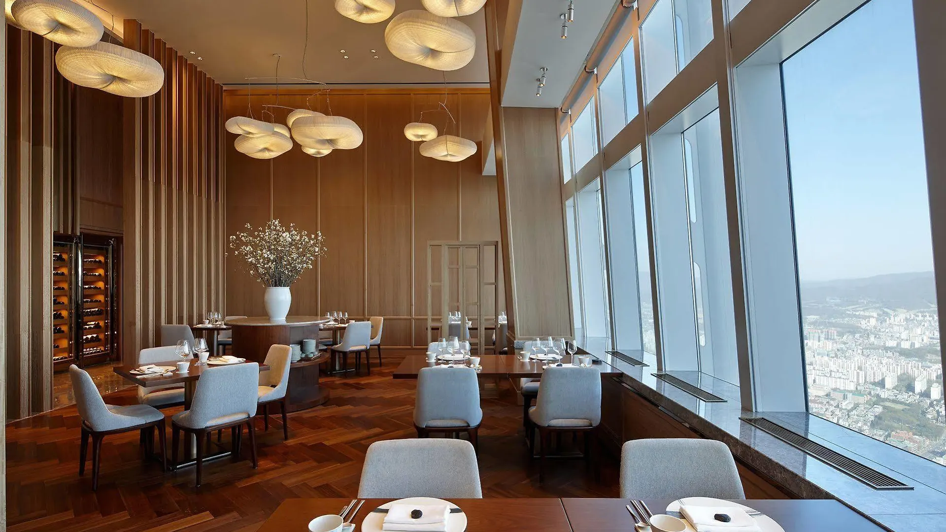 Signiel Seoul Hotel 5*,